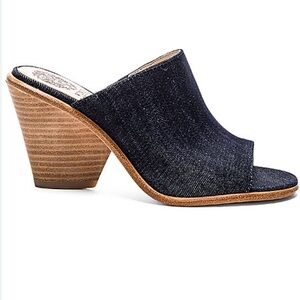 Vince Camuto Dormina Sandal in Dark Indigo/ Jean